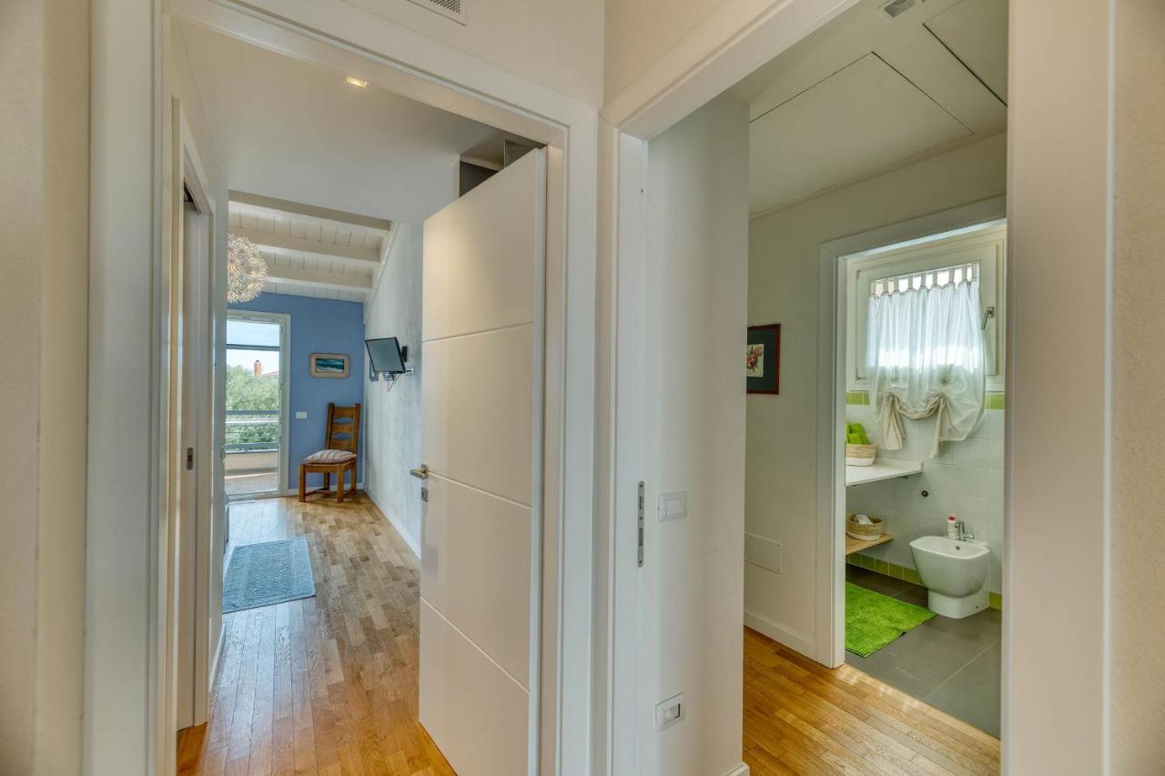 La Casa Degli Ulivi Appartamento In Villa Con Patio Куарту-Сант'Элена Экстерьер фото